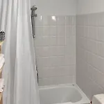 公寓 Awesome In 布列登