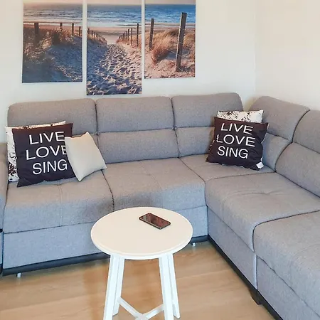 Apartment Awesome In *